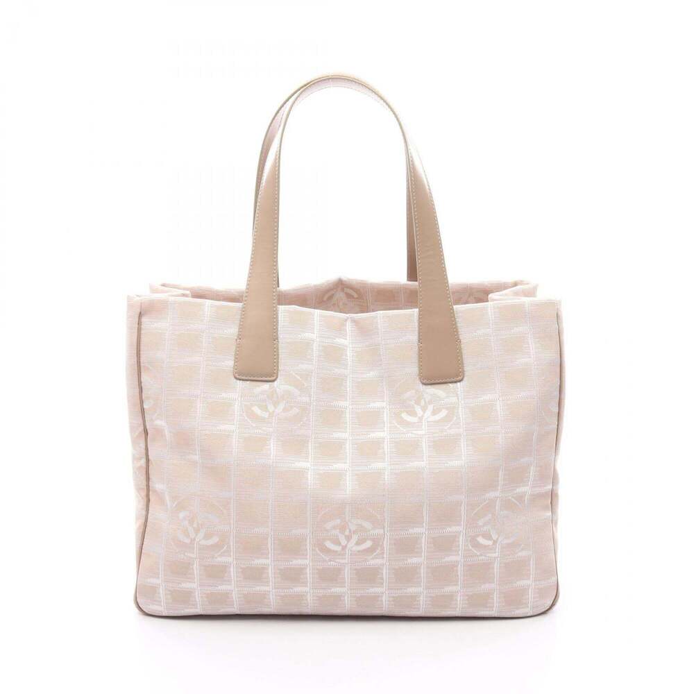 CHANEL Cream Leather Tote Bag